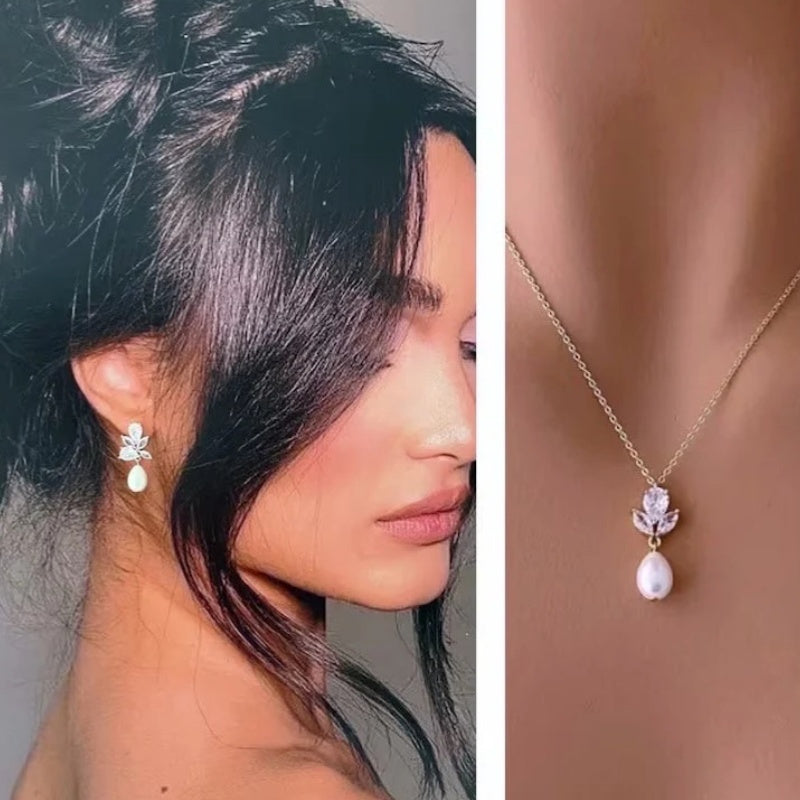 Elegant Dazzling Zircon Pearl Earrings