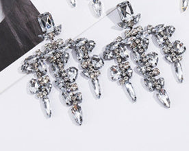 Luxury Sparkling Rhinestone Water Drop Tassel Earrings