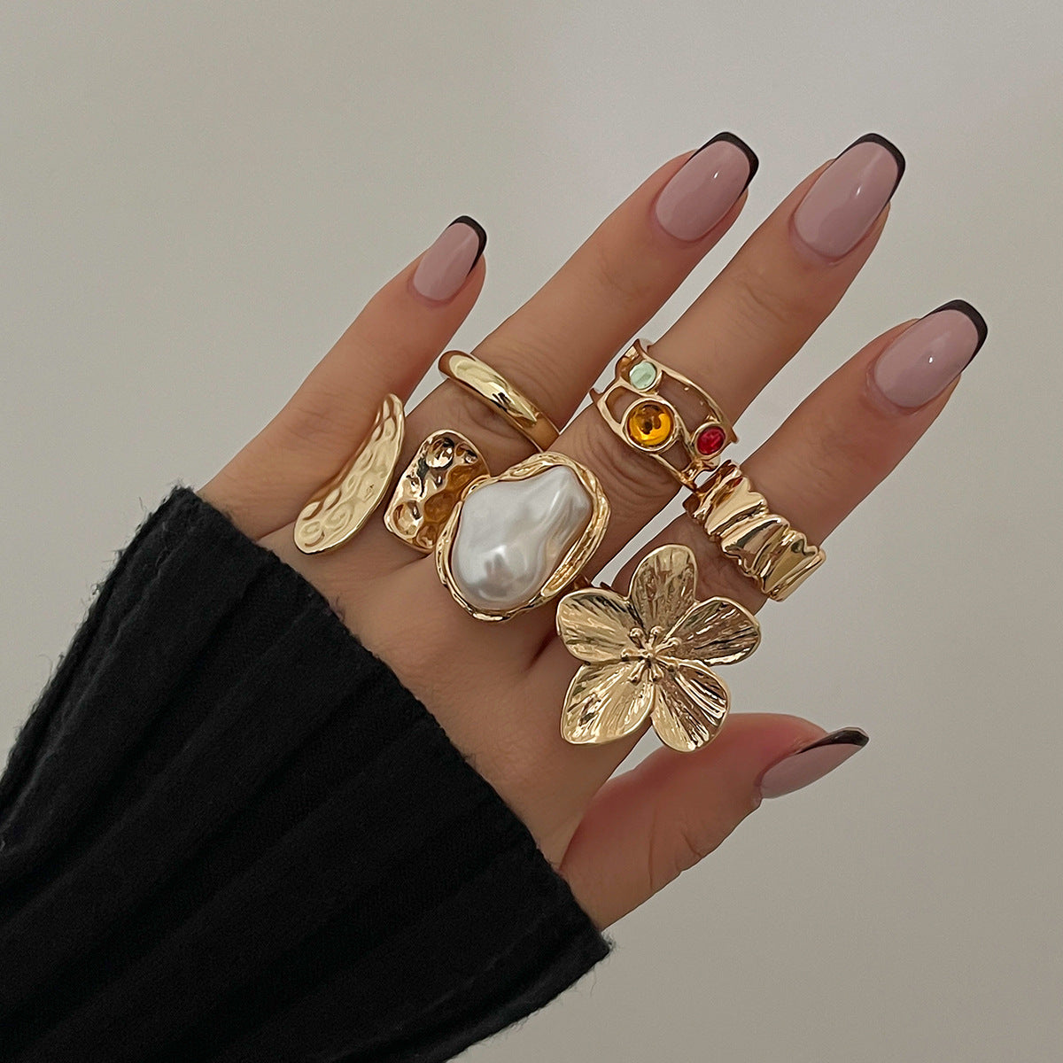 French Baroque Adjustable 6 Ring Set