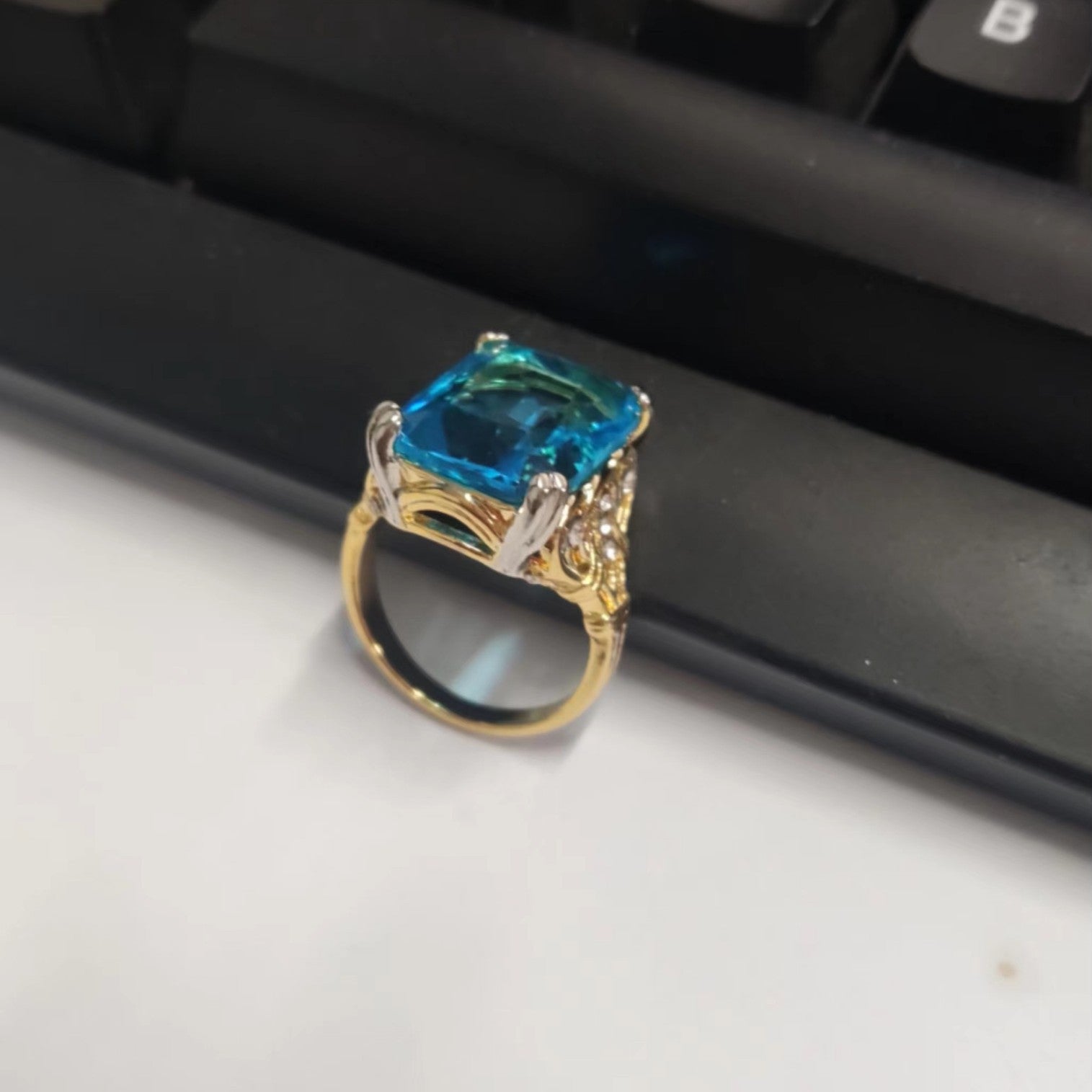 Exquisite French Retro Gold and Faux Aquamarine Zircon Cocktail Ring