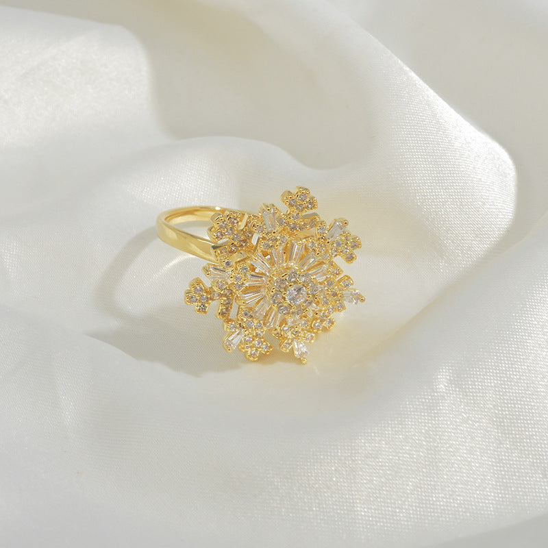 Lady's Rotating Snowflake Ring