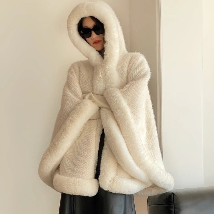 Faux Fur Collar Fleece-lined Cloak