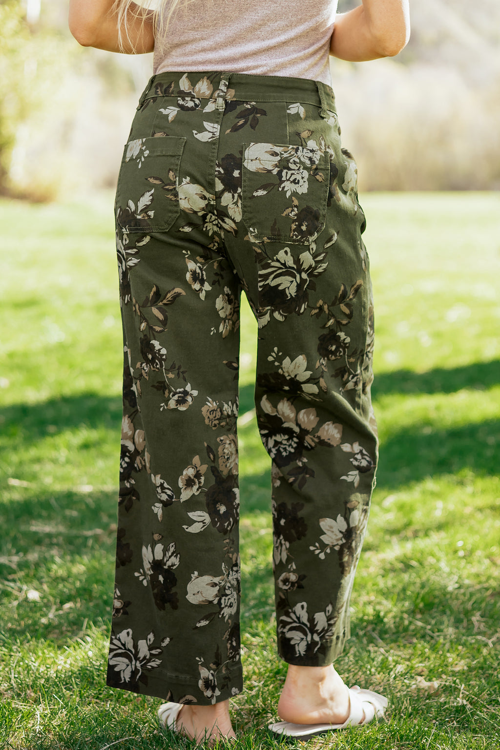 Green Vintage Floral Print Square Patch Pocket Raw Hem Shift Jeans Dear-Lover Dropshipping Bottoms/Jeans