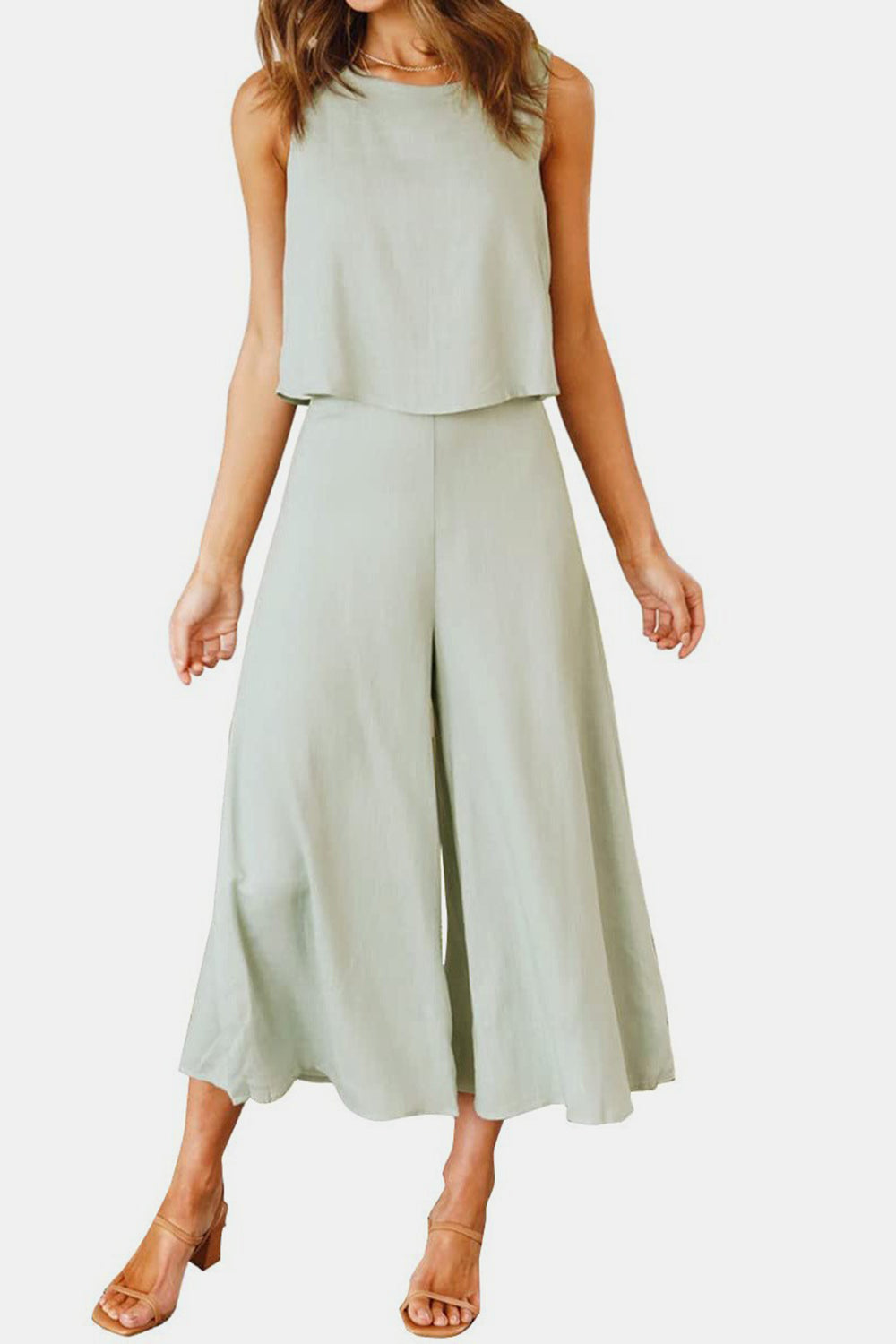 Pale Green Culottes Outfits