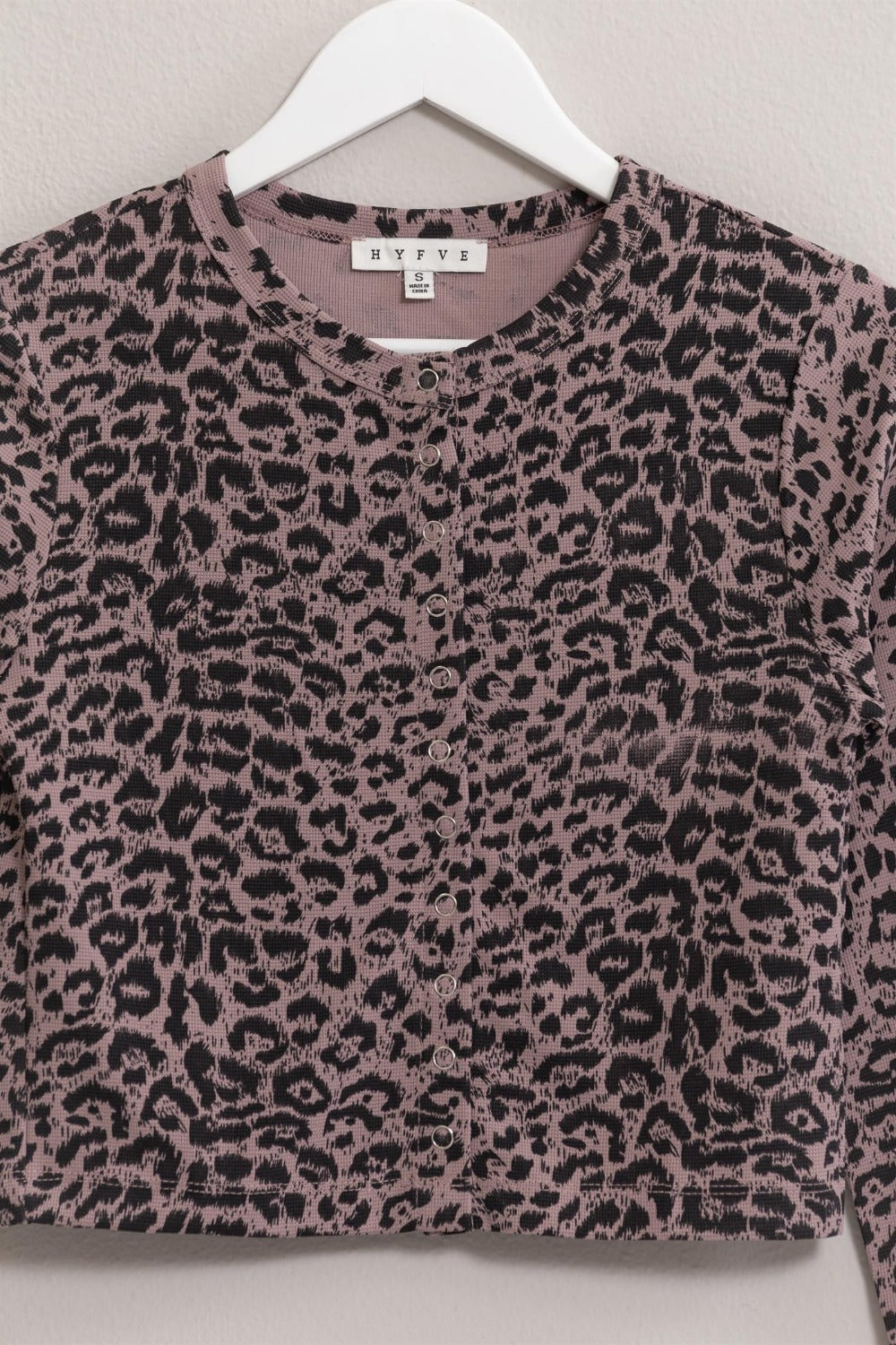 Leopard Print Snap Down Crop Cardigan