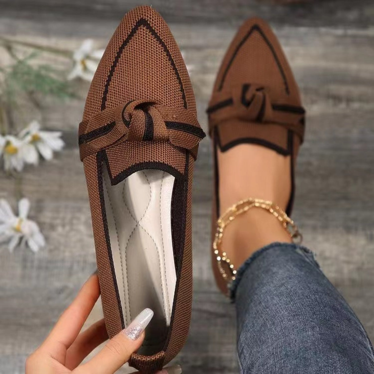 Chestnut Bow Contrast Trim Point Toe Loafers