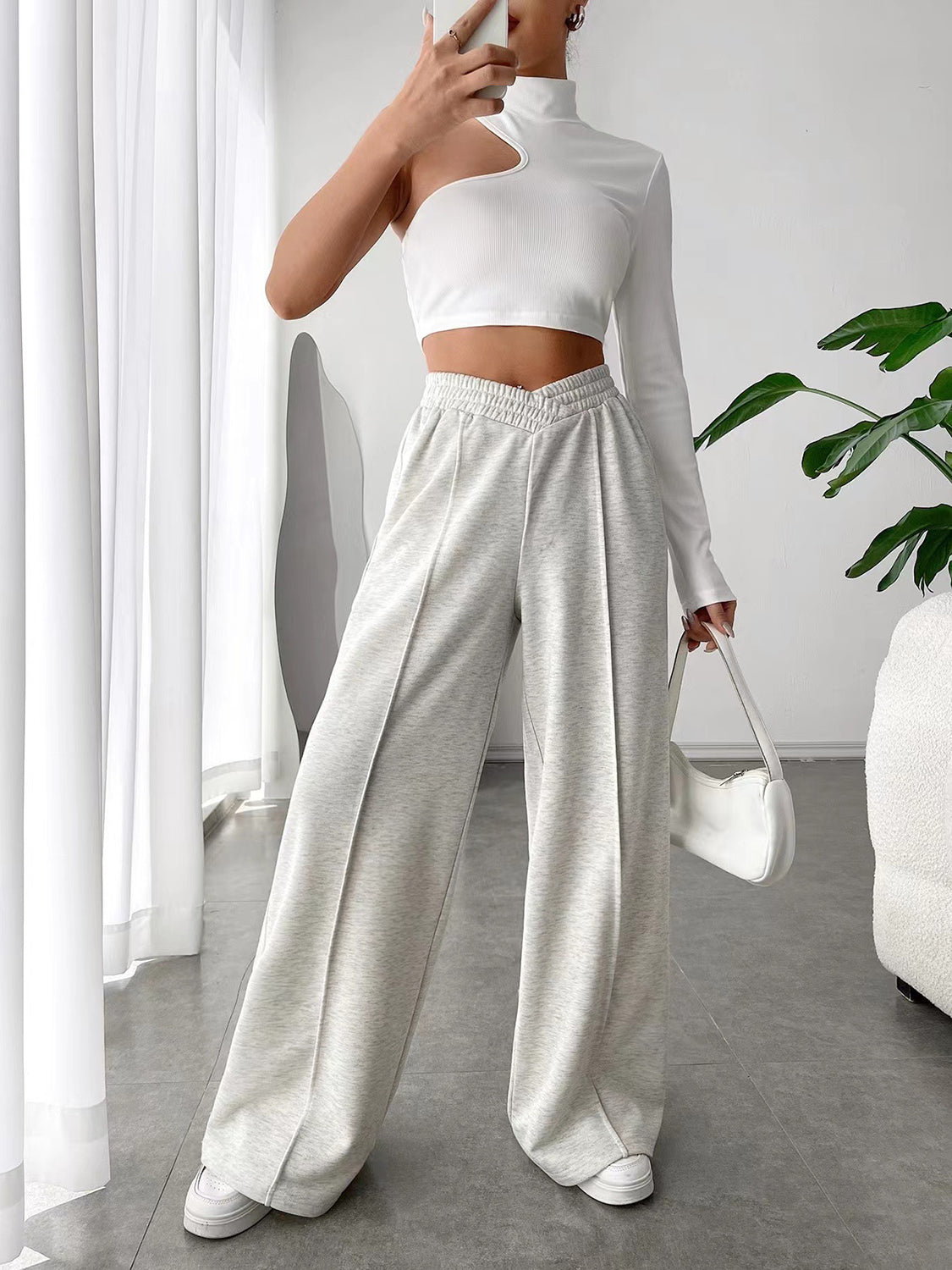 Elastic Waist Wide Leg Sweatpants