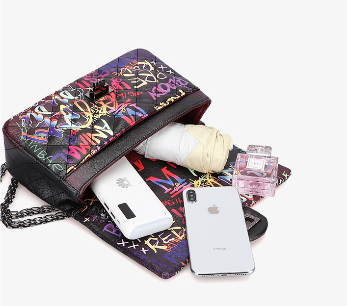 Graffiti Rhombus Chain Purse - Bazaare Mart