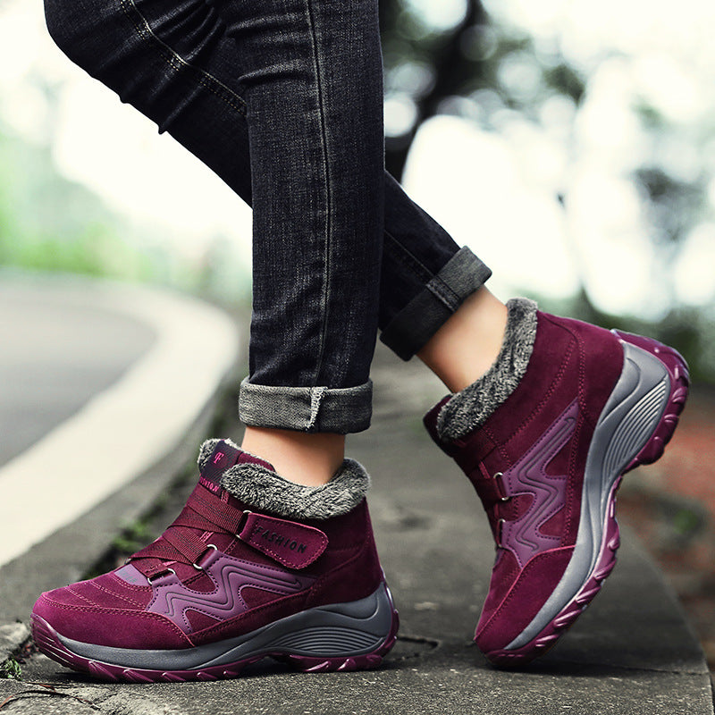 Ladies Leather Hiking Shoes