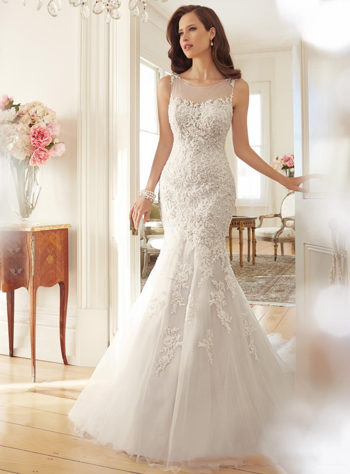 Fishtail Slim Sleeveless Lace Wedding Dress