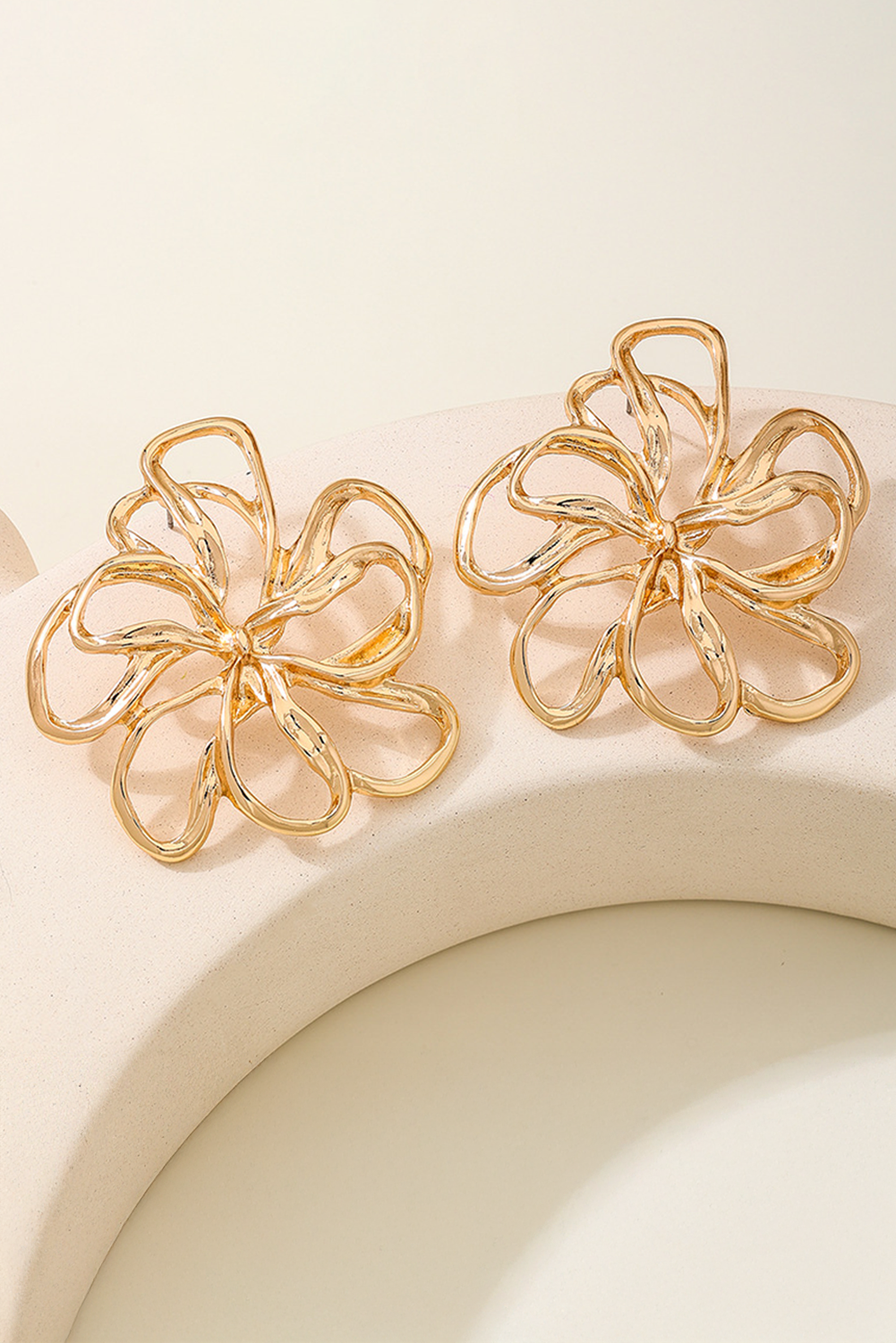Gold Hollow Out Floral Dangle Earrings