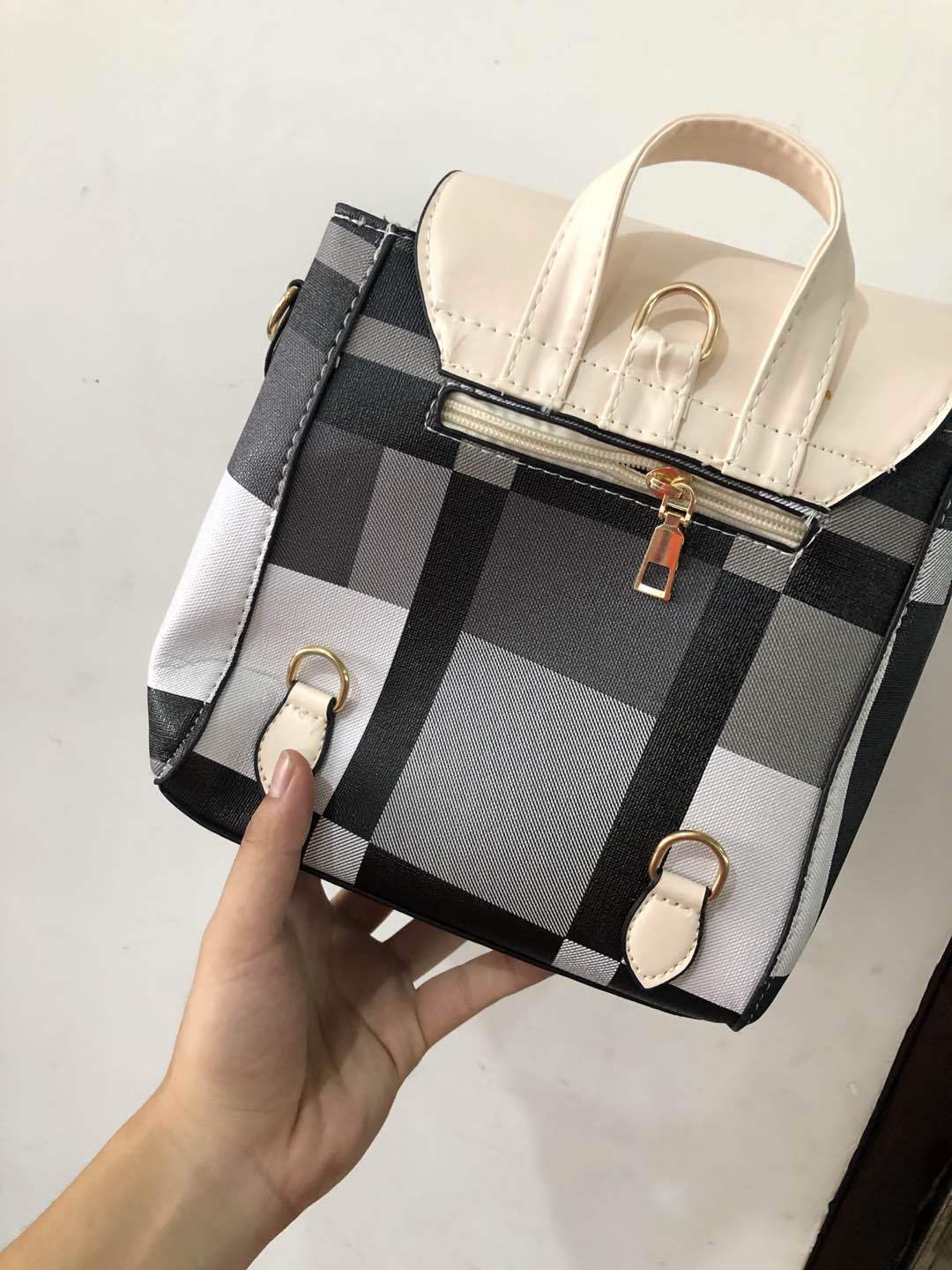 Women Colorblock Grid Backpack