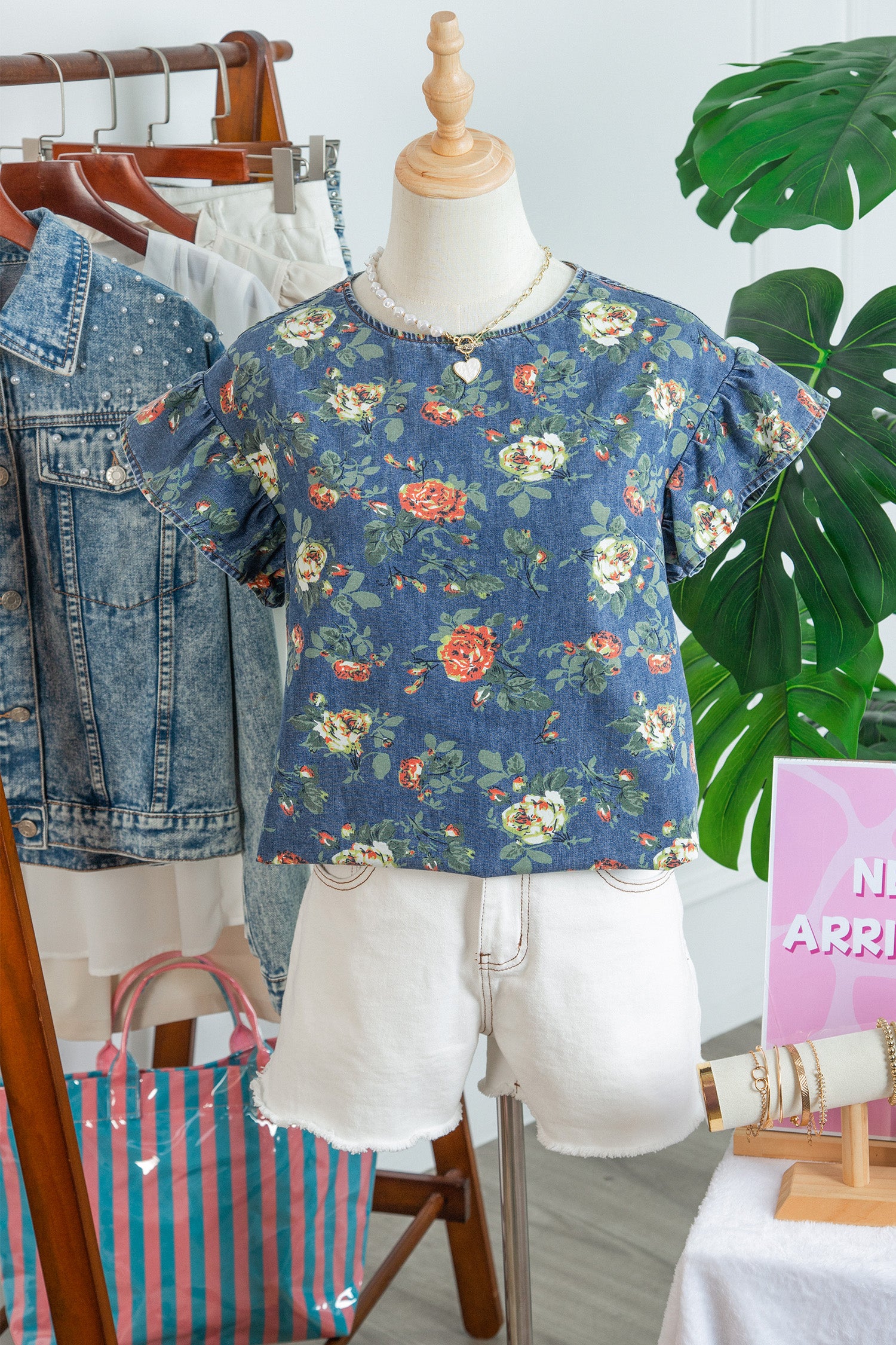 Ashleigh Blue Floral Denim Top – Ruffle Sleeve Washed Denim Blouse Dear-Lover Dropshipping Tops/Tops & Tees