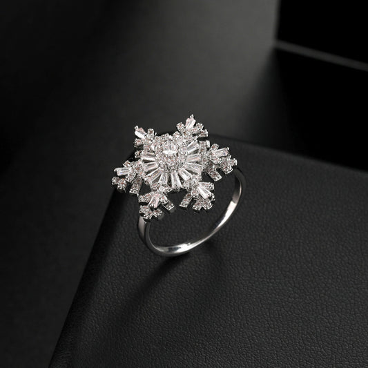 Lady's Rotating Snowflake Ring