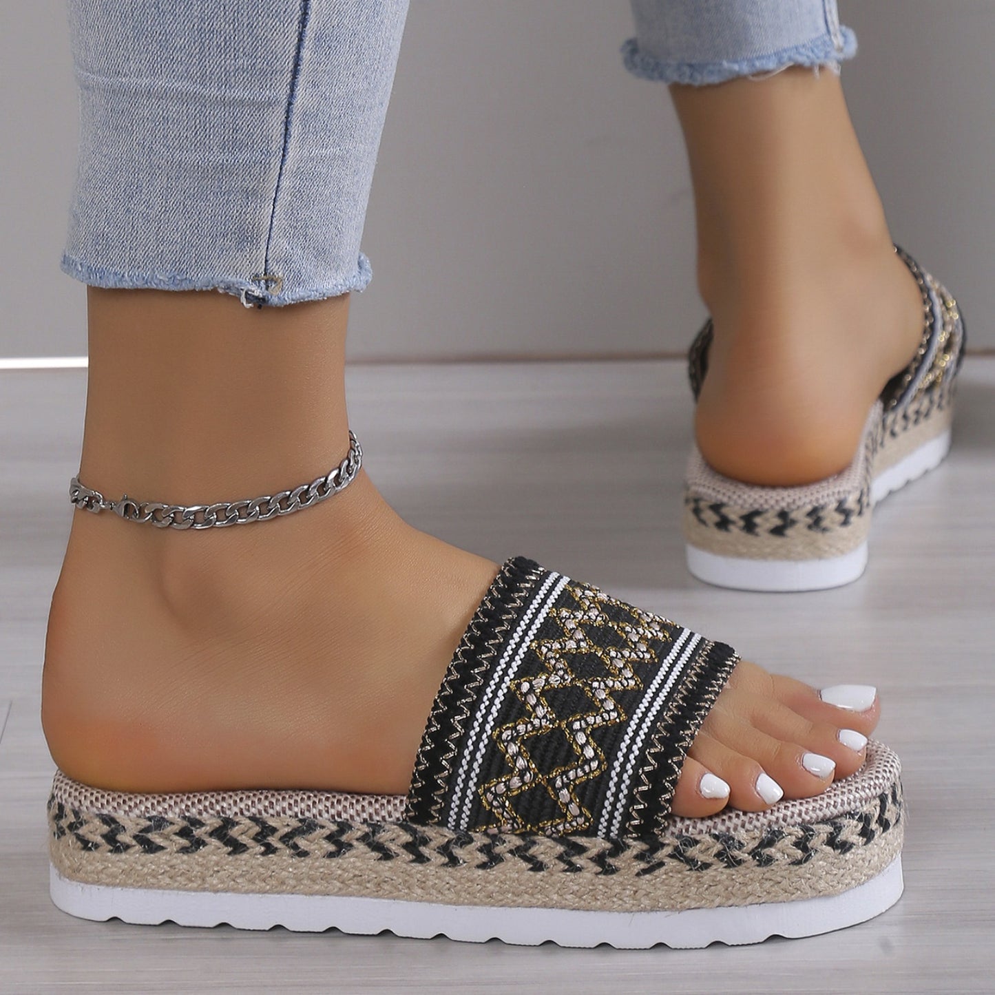 Zig Zag Weave Platform Slides