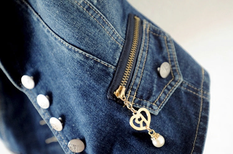 Sleeveless denim vest