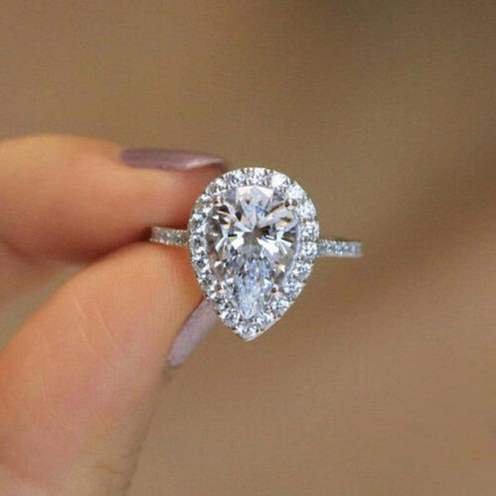 Pear Shaped Zirconia Fashion Ring