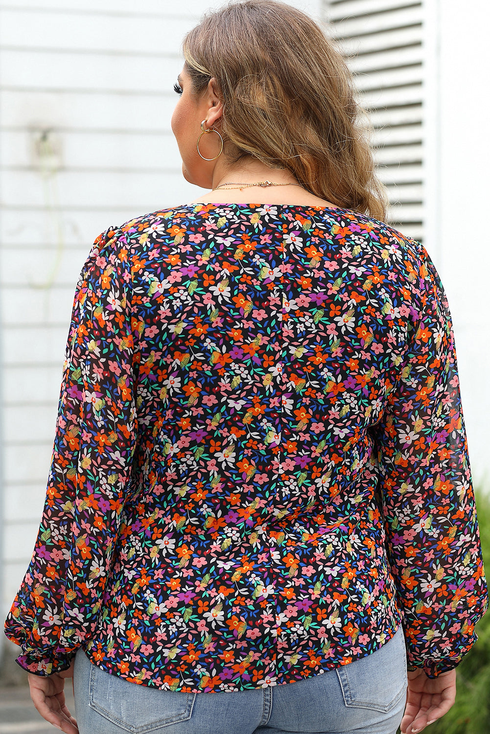 Back of Plus Size V Neck Floral Long Sleeve Blouse