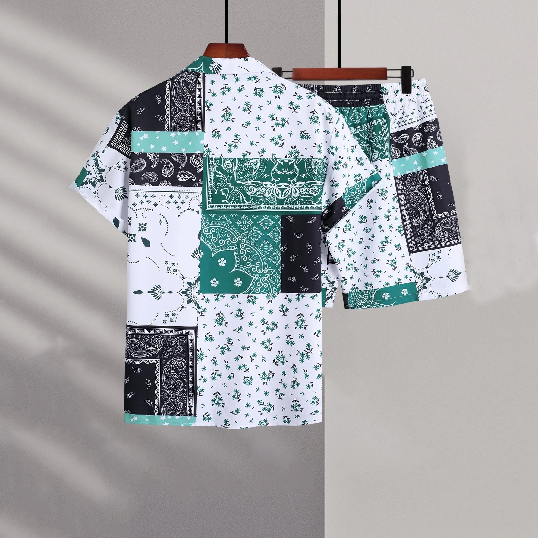 Men’s Casual Bandana Print Camp Shirt & Shorts Set – Summer 2-Piece Outfit CJ Dropshipping Men's Bandana Print Shorts Set