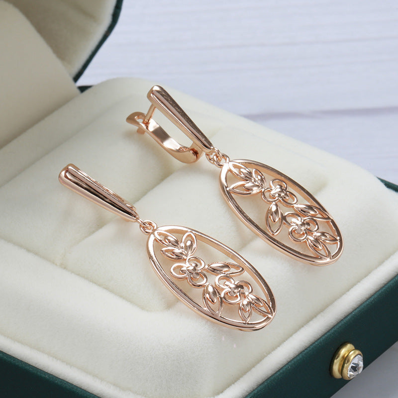 French Retro Hollow Oval Flower Earrings