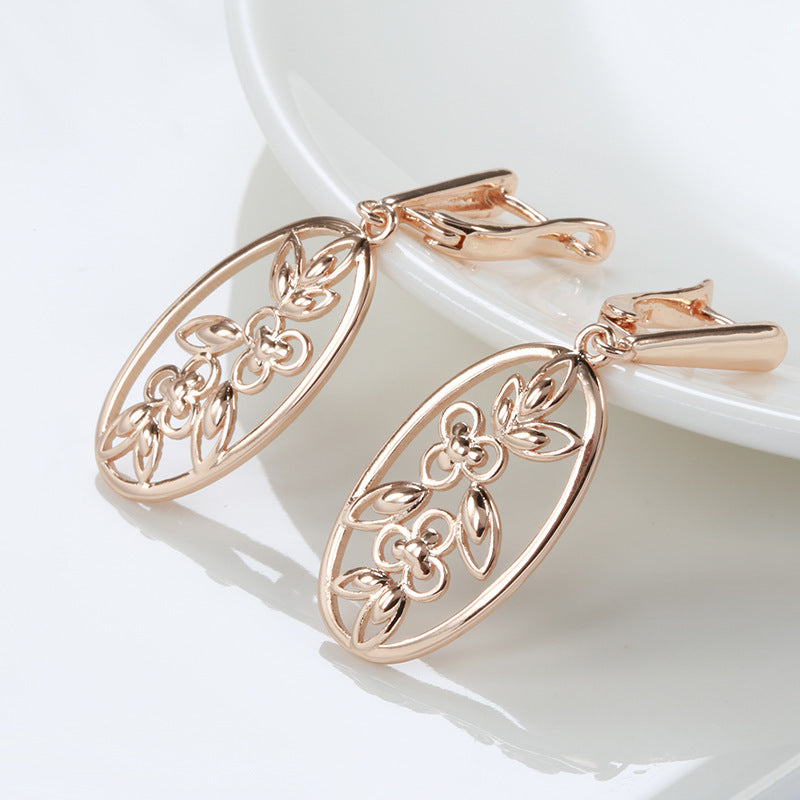 French Retro Hollow Oval Flower Earrings