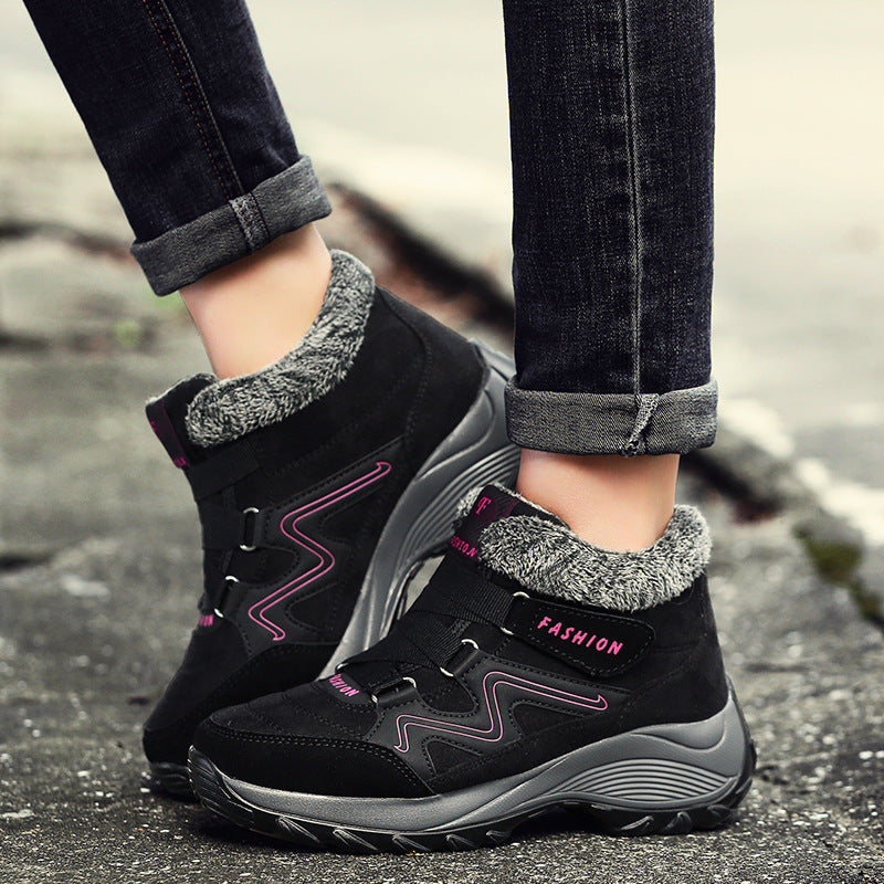 Ladies Leather Hiking Shoes