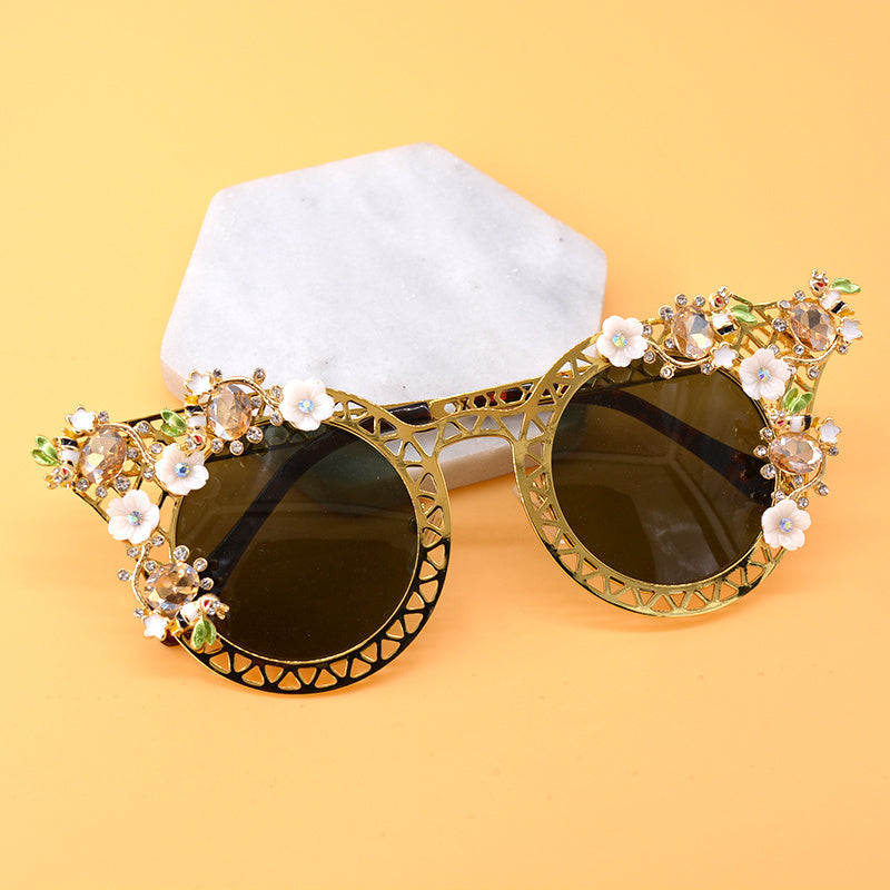 Unique Round Gold Metal Flower Sunglasses