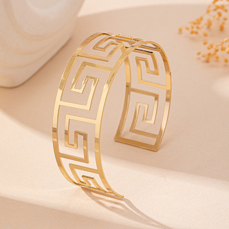 Geometric Loop Collar Earrings Ring Bracelet Women's Jewelry Fashion Suit