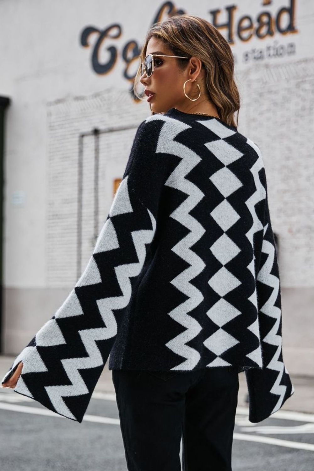B&W ZigZag Flare Sleeve Round Neck Sweater