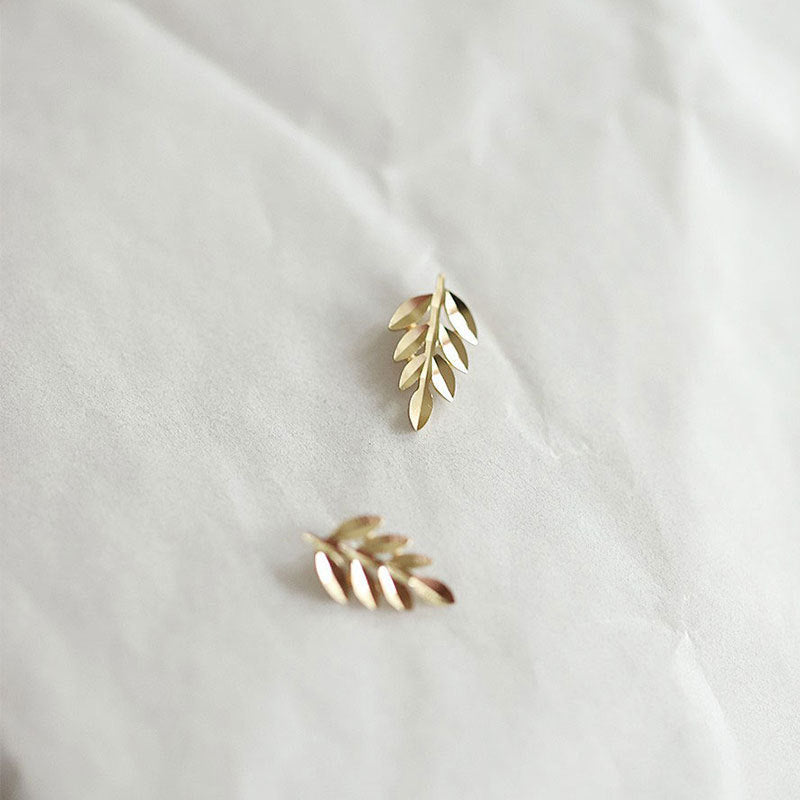 Dainty Leaf Stud Earrings