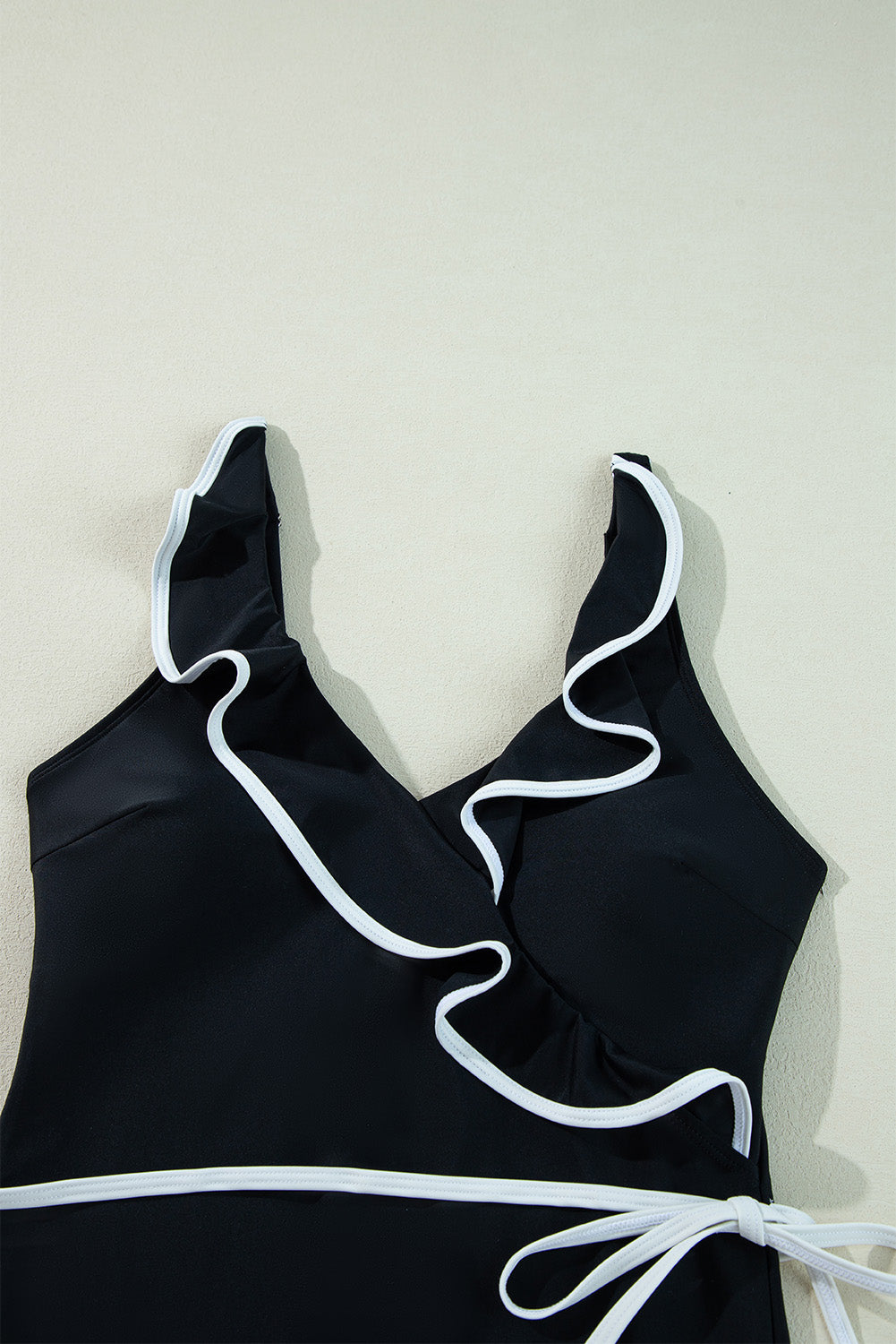 B&W Color Contrast Ruffled Wrap V Neck Swimsuit