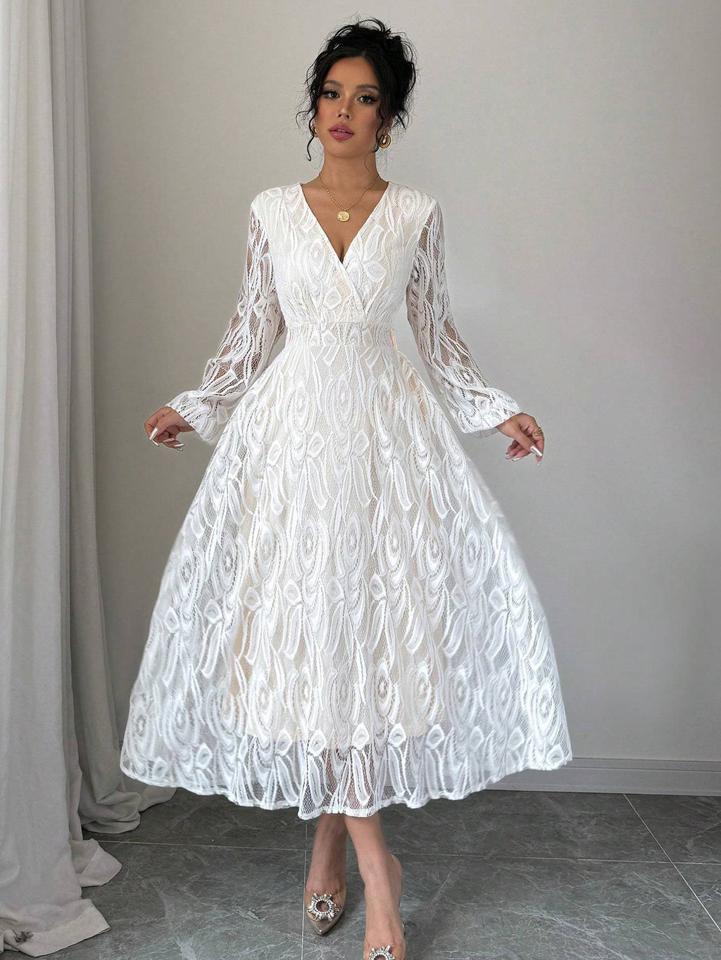 Elegant Long Sleeve V-Neck Lace Peplum Dress