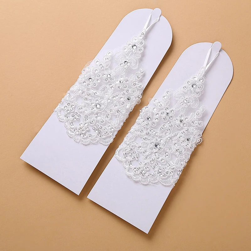 White/Red/Beige Fingerless Lace Bridal Gloves