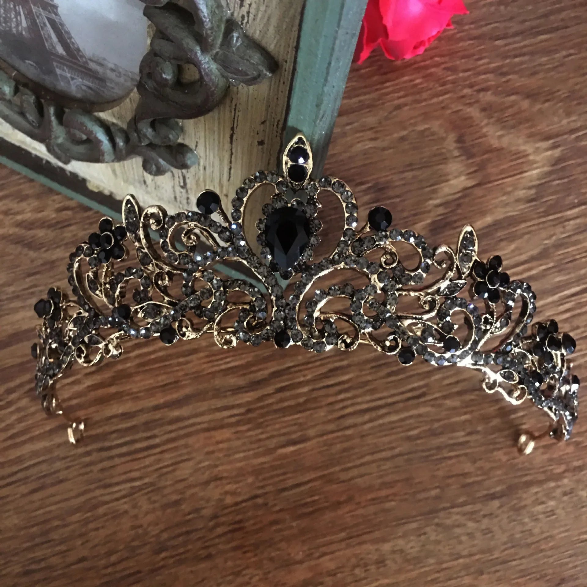 Baroque Retro Dark Crystal Tiara