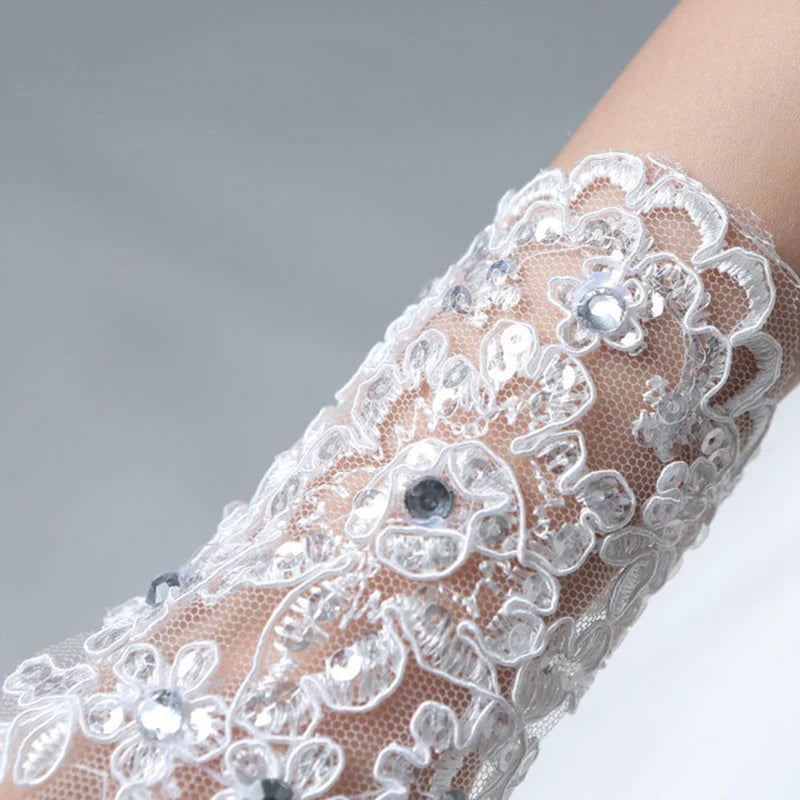 White/Red/Beige Fingerless Lace Bridal Gloves