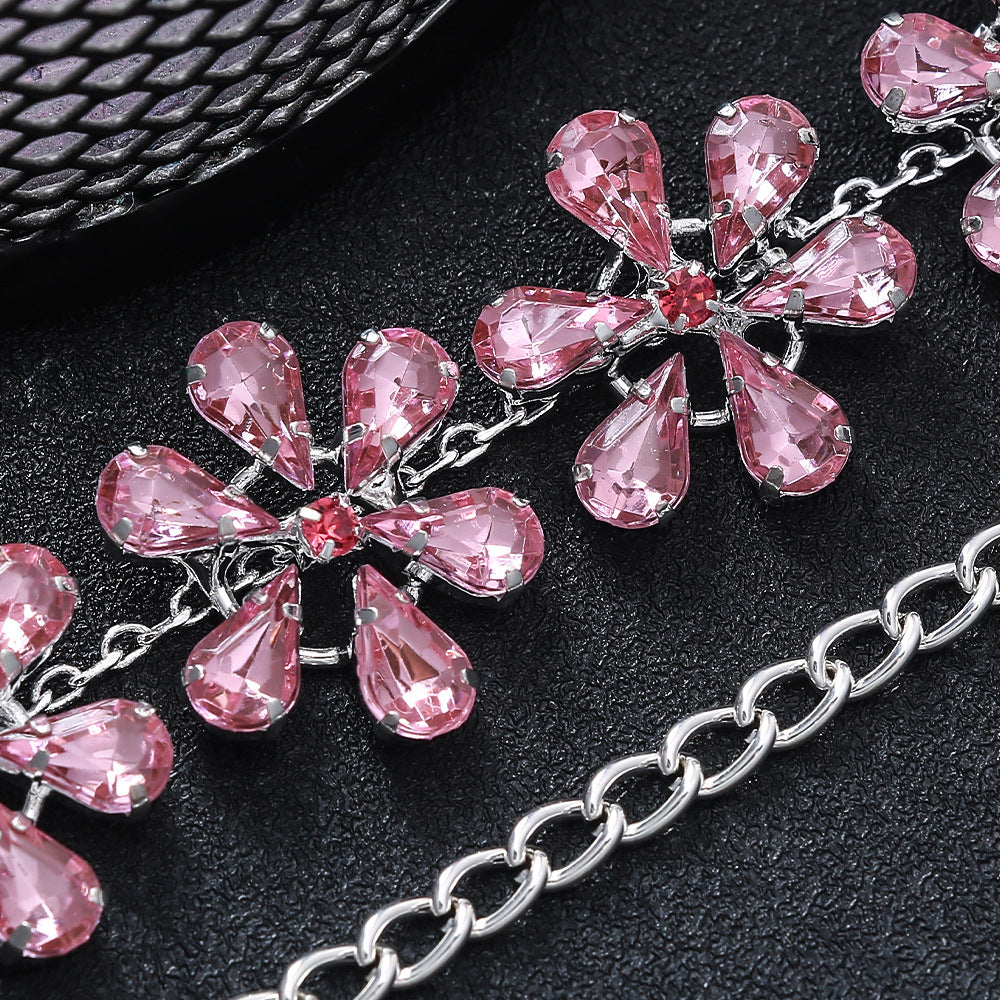 Rhinestone Clavicle Flower Necklace
