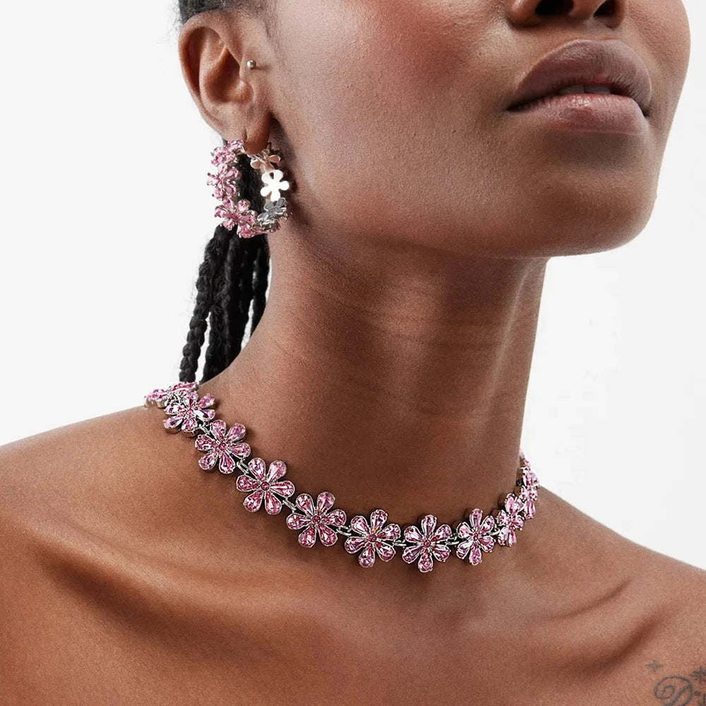 Rhinestone Clavicle Flower Necklace