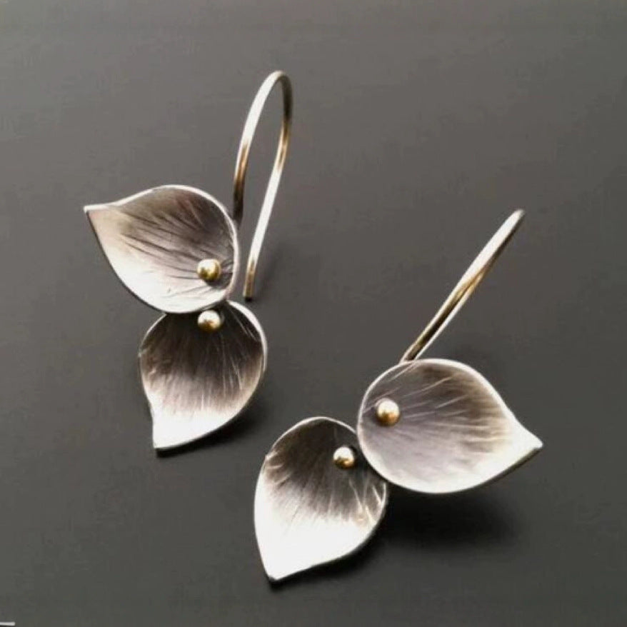 Simple Silver Drop Calla Lilies Earrings