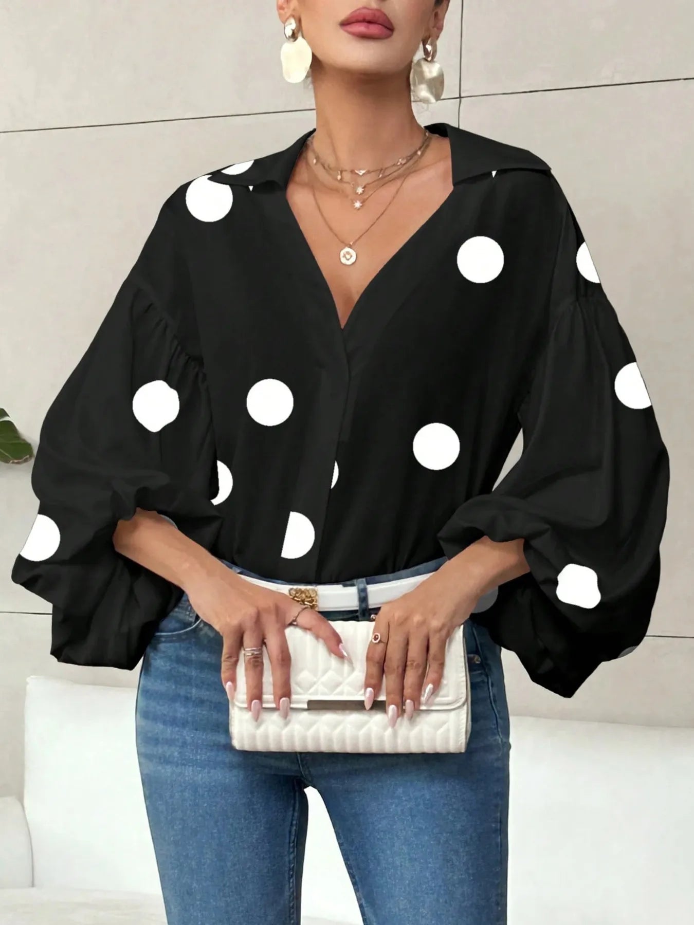 B&W V-Neck Drop Shoulder Polka Dot Balloon Sleeve Blouse