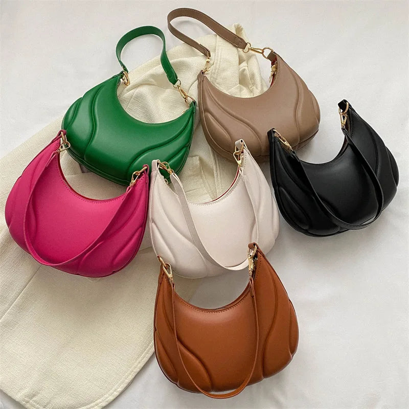 Retro Saddle Crescent Shoulder Bag