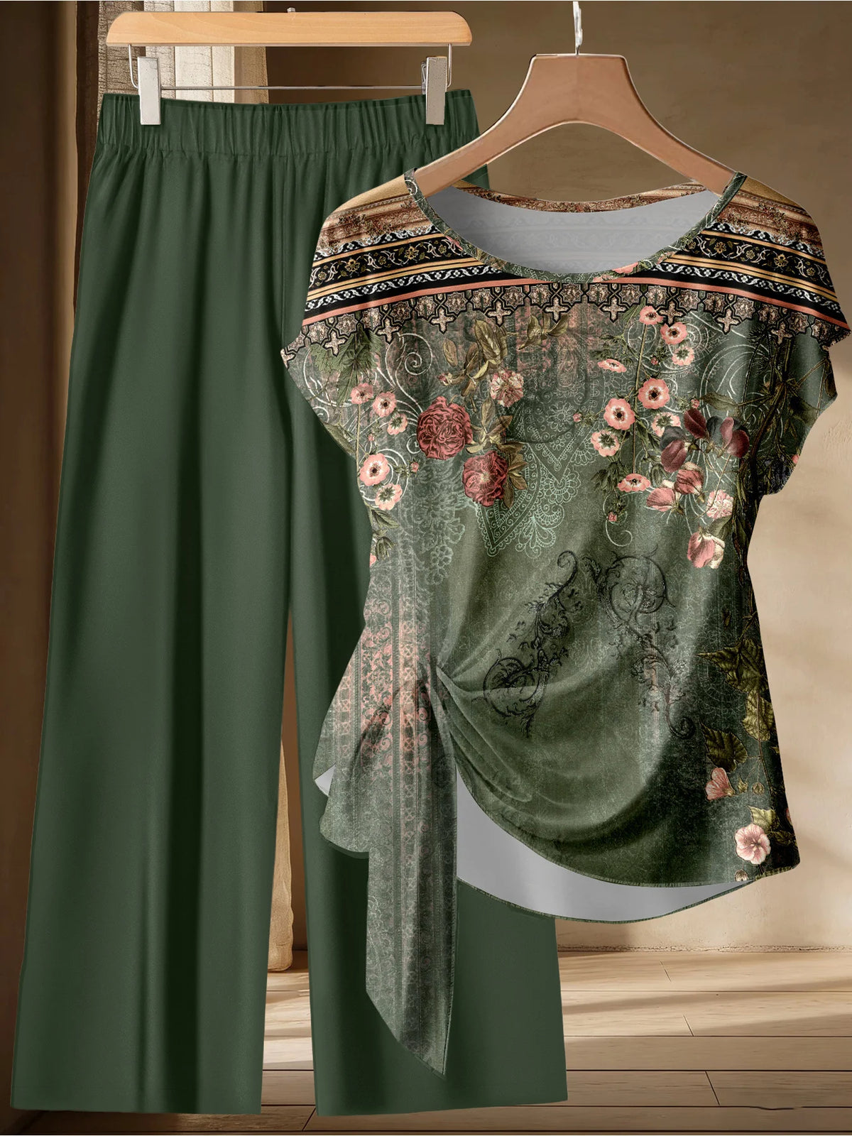 Dark Green Floral Print Twisted Top & Solid Wide Leg Pants Set