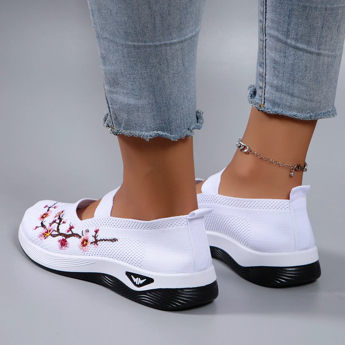 Floral Breathable Mesh Flat Shoes