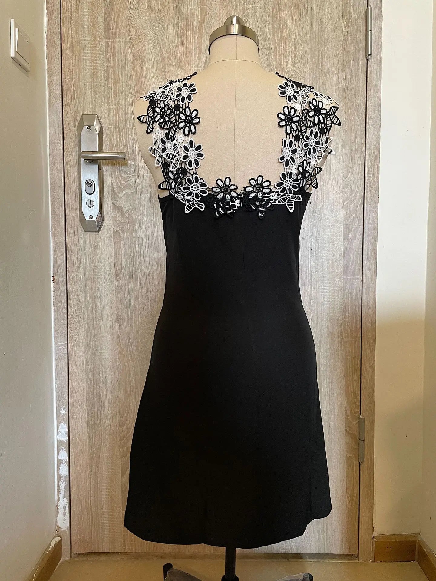 Women's Lace Cold Shoulder Summer Dress | Elegant V-Neck A-Line Sleeveless Dress Bazaare Mart Summer Dress