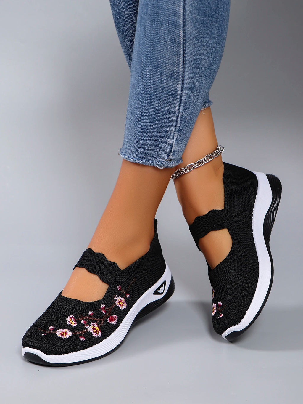 Floral Breathable Mesh Flat Shoes