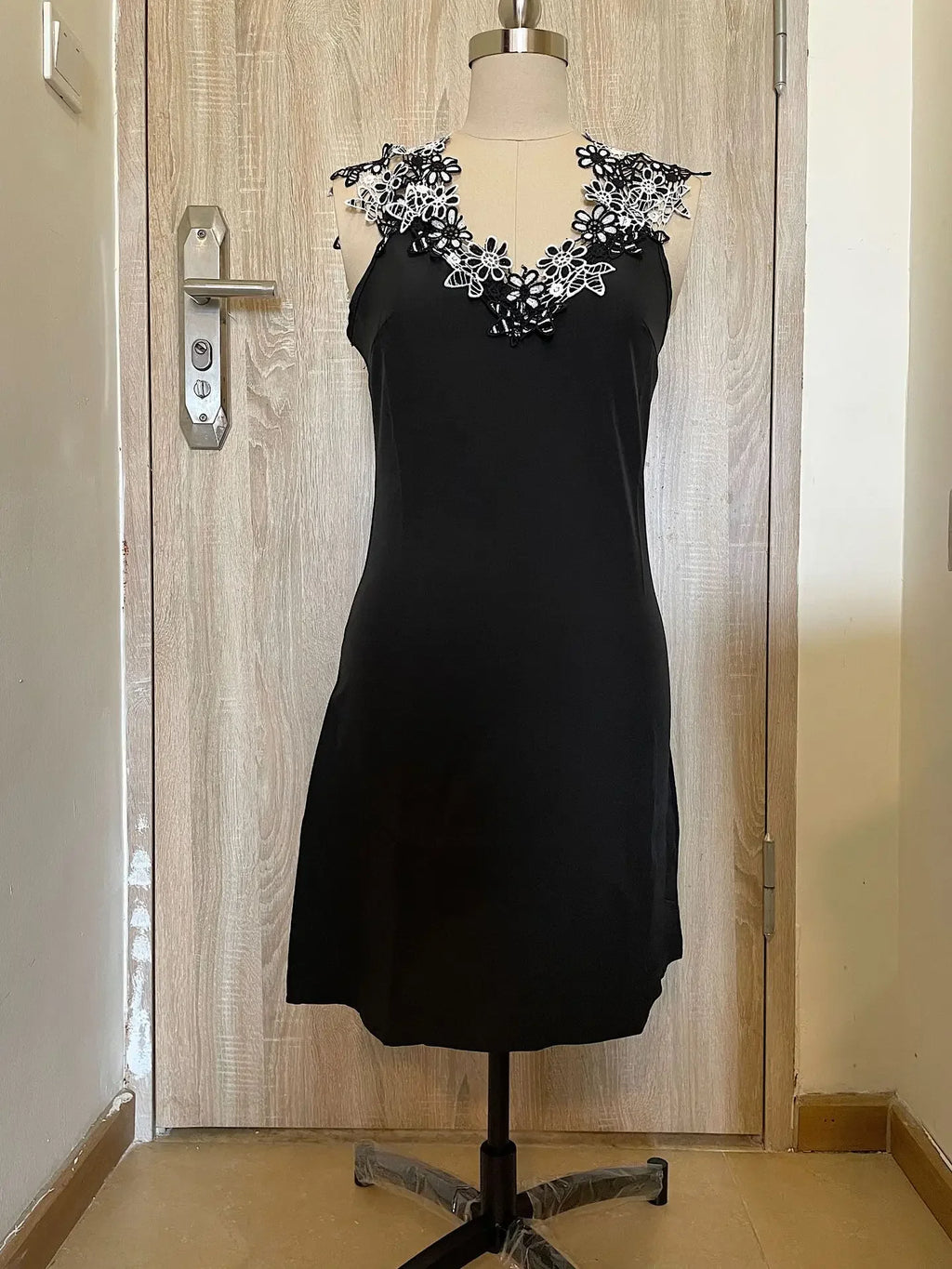 Women's Lace Cold Shoulder Summer Dress | Elegant V-Neck A-Line Sleeveless Dress Bazaare Mart Summer Dress