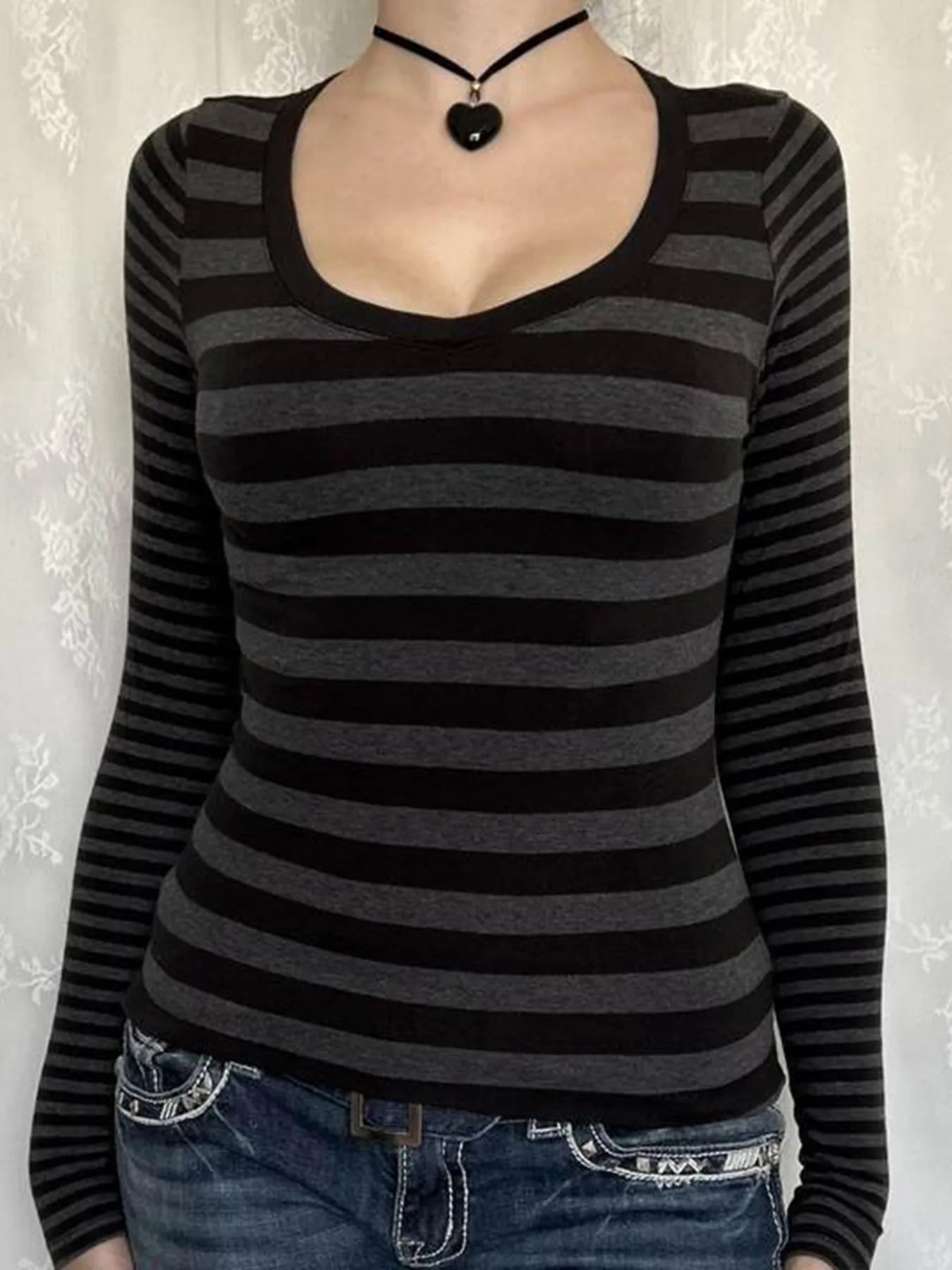 Black and gray striped long-sleeve Scoop Neck Top 