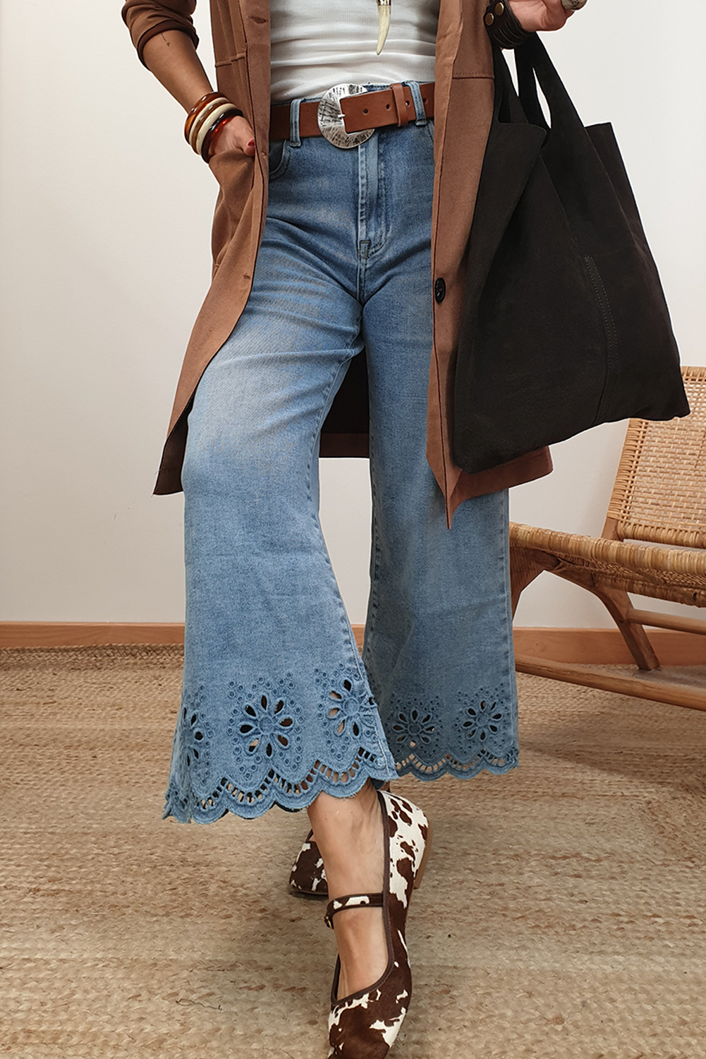 Light Blue Embroidered Wide Leg High Waist Scalloped Hem Jeans