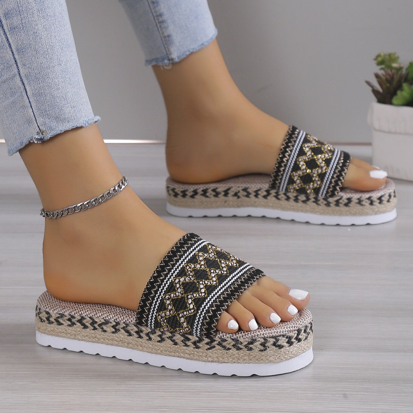 Zig Zag Weave Platform Slides