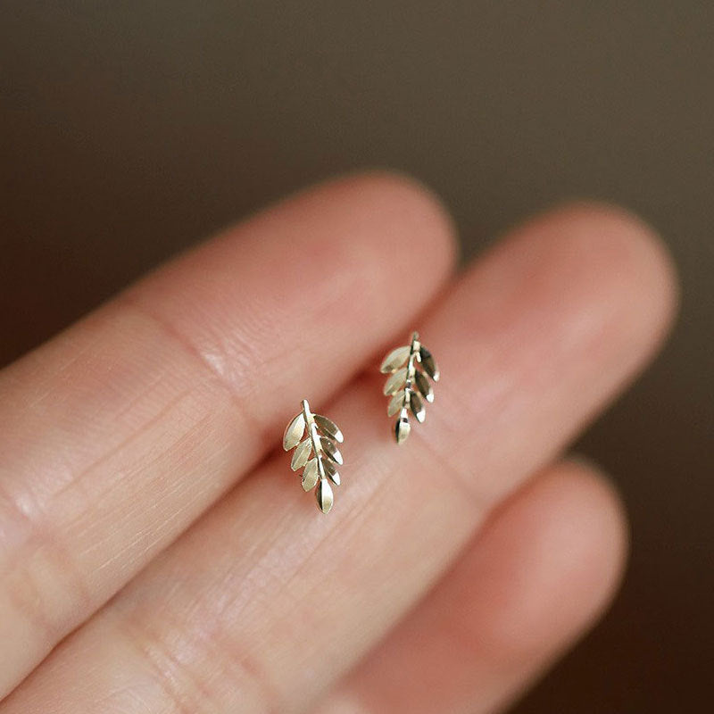 Dainty Leaf Stud Earrings