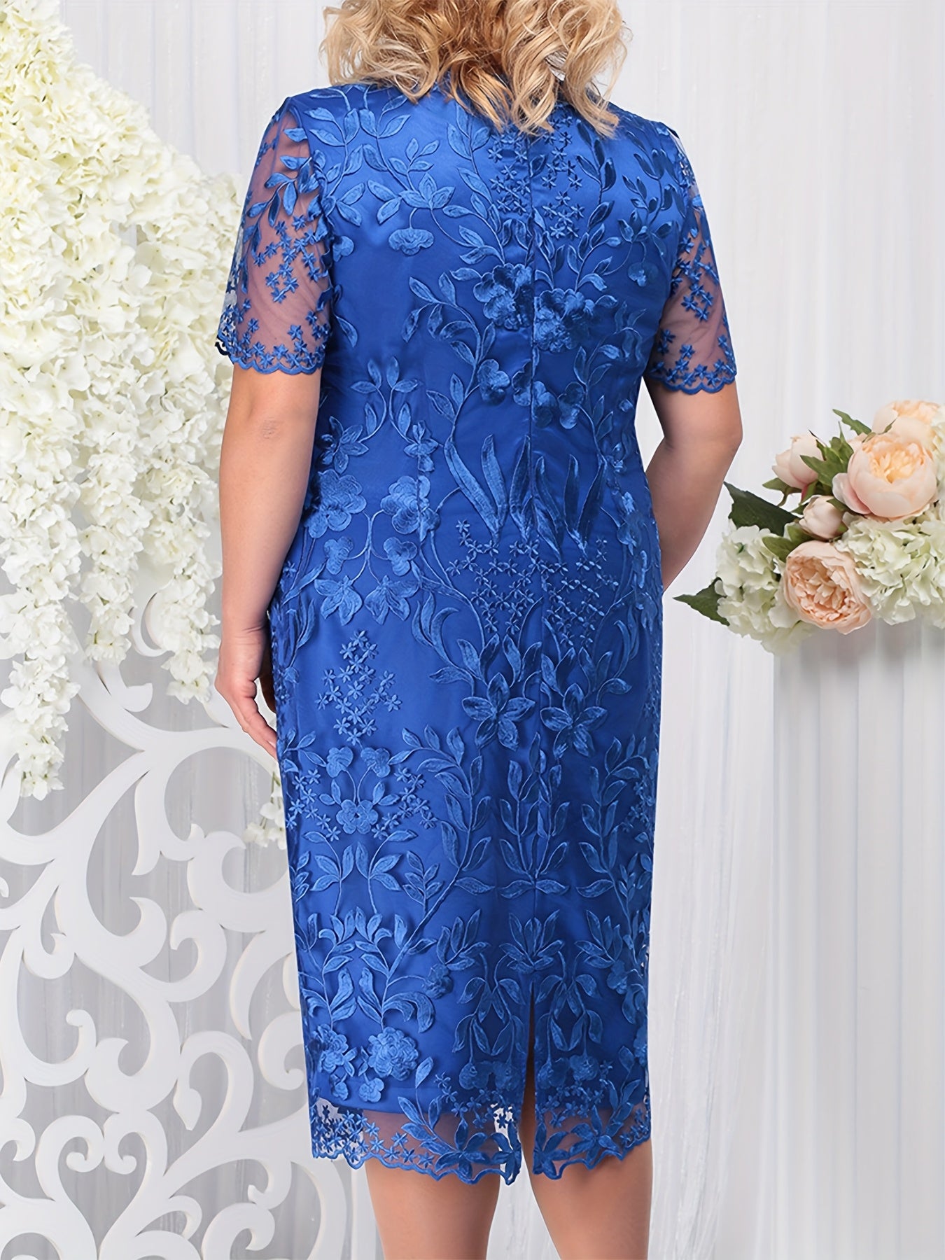 Elegant Floral Lace Round Neck Half Sleeve Dress